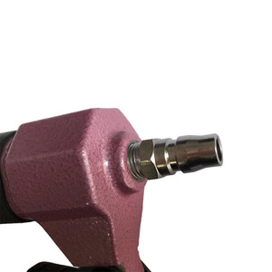 Pistola de Grapas Neumática Portátil de Calibre 22, Modelo 1416, para Trabajos Ligeros en Madera y Carpintería - Product Image 4