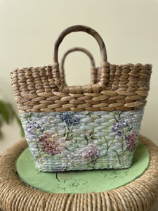 Bolso de Jacinto de Agua Hecho a Mano con Arte Floral en Decoupage, Cesta de Paja Tejida, Bolso de Mano Sostenible para la Playa de Verano para Mujer - Product Image 6