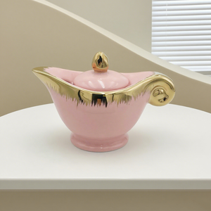 Набор из 13 предметов: Роскошный арабский керамический кофейно-чайный сервиз с индивидуальным логотипом, розовый чайник, 6 чашек с блюдцами, золотые чайные чашки – Экологичный, для чайной церемонии - Product Image 5