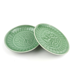 Plato Redondo de 8.5 Pulgadas con Diseño de Peces Koi en Relieve Color Celadón, Vajilla para Hoteles y Restaurantes, Vajilla China de Alta Gama - Product Image 6