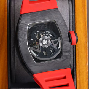 Montre-bracelet multifonctionnelle pour homme, de haute qualité, luxueuse et élégante, en forme de barillet, avec date et réserve de marche, tachymètre - Product Image 2