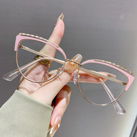 Mode Nouveau Anti-Lumière Bleue Unisexe À La Mode Ins Style Xiaohongshu Même Style Métal Cat Eye Lunettes Cadre Diamant Solide En Gros