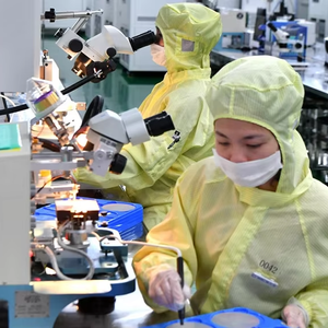 Mlcc Van X 6S. Voor Surface Mount Condensator JMK105C6105KV-F Taiyo Yuden Keramische Condensator Gebruikt In Printplaten - Product Image 5