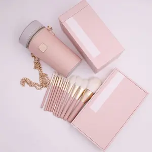 Nouveaux produits Cadeaux de Noël 12 pièces ensemble de <span class=keywords><strong>pinceaux</strong></span> de maquillage professionnel ensemble de <span class=keywords><strong>pinceaux</strong></span> cadeau de haute qualité avec emballage haut de gamme en PU - Product Image 1