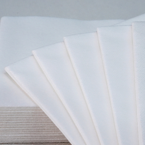 <span class=keywords><strong>Serviettes</strong></span> et <span class=keywords><strong>serviettes</strong></span> en <span class=keywords><strong>papier</strong></span> jetables écologiques 40*40cm 1 plis en pâte de bois vierge Airlaid 6 plis blancs 55gsm pour dîner, fête, mariage - Product Image 5