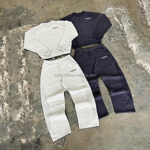 Ensemble de survêtement personnalisé en gros, 420 g/m², comprenant un sweat à capuche col rond et un pantalon de jogging ample, design surdimensionné et épais - Product Image 1