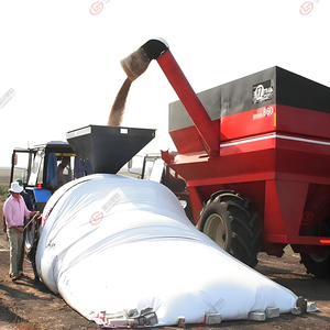 Sacs de stockage en PE noir/blanc pour ensilage de maïs et de paille - Product Image 1