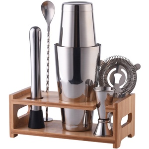 Juego <span class=keywords><strong>de</strong></span> <span class=keywords><strong>Coctelería</strong></span> Boston <span class=keywords><strong>de</strong></span> Acero Inoxidable <span class=keywords><strong>de</strong></span> 5 Piezas con Soporte <span class=keywords><strong>de</strong></span> Bambú, Jigger, Muddler, Colador y Cuchara <span class=keywords><strong>de</strong></span> Barra para Regalo o Uso Doméstico - Product Image 1