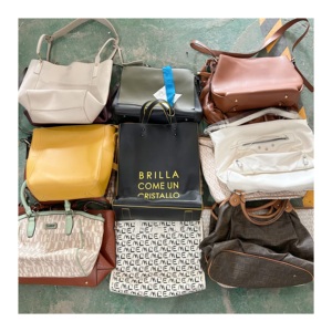 Bolsas grandes usadas al por mayor <span class=keywords><strong>A4</strong></span>, bolsos de segunda mano Ukay, bolsos de hombro, ropa usada en fardos - Product Image 2