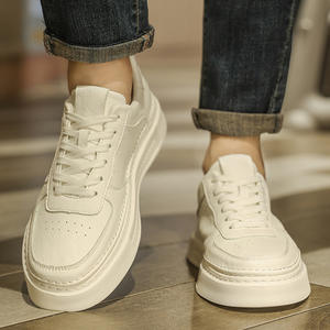 Nuevas Zapatillas Casuales para Hombre, Zapatillas Blancas Ligeras de Alta Calidad, Cómodas y Elegantes con Suela Gruesa para Aumentar la Estatura, Estilo Skate - Product Image 4