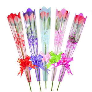 Ramo de rosas de lunares, bolsa de embalaje Opp, envoltura de flores impermeable, venta al por mayor - Product Image 1