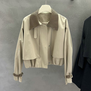 Veste Trench Courte Minimaliste <span class=keywords><strong>Kaki</strong></span> pour Femme avec Col en Cuir Contrastant, <span class=keywords><strong>Manteau</strong></span> Trench <span class=keywords><strong>Court</strong></span> pour le Printemps et l'Automne - Product Image 1