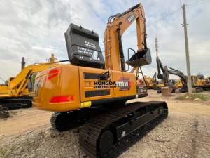 Excavatrice sur chenilles SANY Mini SY235 d'occasion, moteur Yanmar, poids opérationnel de 23,5 tonnes, modèle 2022, puissance de 128 kW - Product Image 4