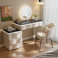 Table de toilette moderne pour chambre à coucher avec éclairage d'ambiance, structure en bois massif, combinaison table de toilette et commode
