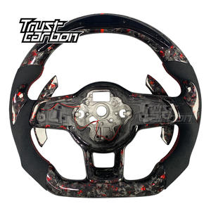 <span class=keywords><strong>Volante</strong></span> de Fibra de Carbono Forjado Personalizado para Volkswagen MK7 <span class=keywords><strong>GTI</strong></span> R <span class=keywords><strong>Golf</strong></span> Tiguan Scirocco, Diseño de Escamas Rojas con Microfibra Negra - Product Image 1
