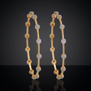 Brazalete de Moda con Circonitas - Joyería de Fiesta para Mujer, Forma de Bola, Baño de Rodio y Oro, Elegante y Deslumbrante - Product Image 2