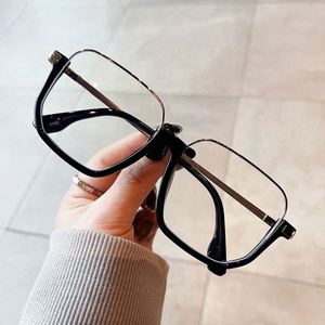 Gafas de Computadora Cuadradas de Aleación Vintage 2022, Negras con Lentes Transparentes, Doble Puente, Anti Luz Azul, para Mujer - Product Image 6