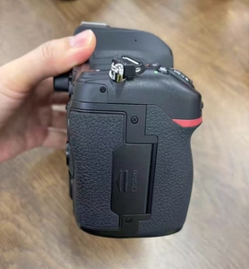 กล้องดิจิตอลเซ็นเซอร์ BSI-CMOS แบบฟูลเฟรม 25MP ความละเอียดภาพ 4k รุ่น D780 (เฉพาะตัวกล้อง) - Product Image 2
