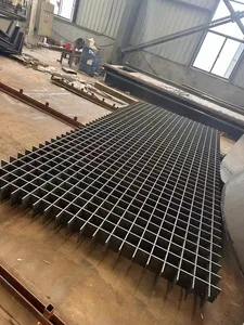 Geçit platformu ayak plakası için fabrika özel sıcak daldırma galvanizli çelik ızgara