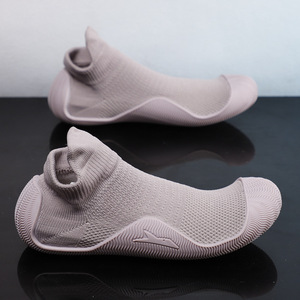 Chaussures d'eau en maille à bout ouvert avec semelle extérieure en caoutchouc unisexe pour l'été, la plage, respirantes, semelle intermédiaire en EVA - Product Image 2
