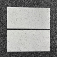 Mesa de Terrazo de Cuarzo Blanco Brillante de Diseño Moderno con Acabado Pulido para Uso en el Hogar o Hoteles