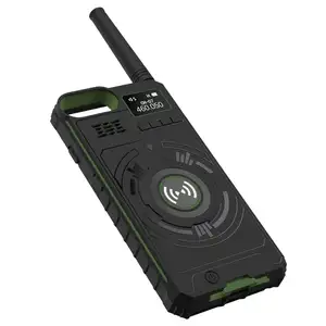 Neueste leistungsstarke walkie talkie 5W vhf uhf radio energien-bank lange bereich schinken 2way radios mit telefon fall CD -01