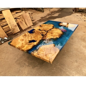 Mesa de Centro de Resina con Temática Oceánica 3D, Decoración de Vida Marina Integrada, Madera Sólida, Acabado Pulido de Alto Brillo - Product Image 1