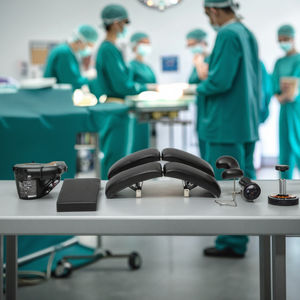 Appareil de chirurgie spinale électrique en acier inoxydable HUAXIN de haute qualité 2024 avec garantie d'un an, type <span class=keywords><strong>Wilson</strong></span> Frame - Product Image 4