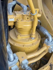 Grande pelleteuse hydraulique sur chenilles d'occasion Caterpillar 390FL avec moteur central, prix d'usine, fabriquée au Japon - Product Image 4