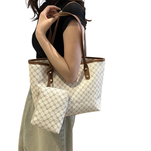 กระเป๋าถือแฟชั่น2025หรูหรามีแบรนด์สำหรับผู้หญิงกระเป๋าโท้ทสะพายข้างใบใหญ่หนัง PU กระเป๋าถือทรงโท้ทกระเป๋าสะพายไหล่สายโซ่ - Product Image 4