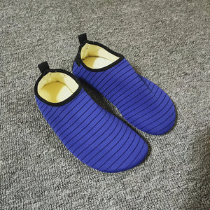 Chaussons d'intérieur en tricot à bout fermé avec semelle extérieure en EVA antidérapante, doublure en peluche, semelle souple, unisexe, pour adultes et enfants, grande taille - Product Image 3