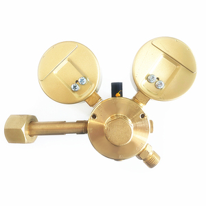 Válvula Reguladora <span class=keywords><strong>de</strong></span> <span class=keywords><strong>Gas</strong></span> <span class=keywords><strong>de</strong></span> Latón <span class=keywords><strong>de</strong></span> Alta Resistencia para Helio, <span class=keywords><strong>Propano</strong></span>, Argón y Acetileno con Control <span class=keywords><strong>de</strong></span> Flujo y Presión - Product Image 3