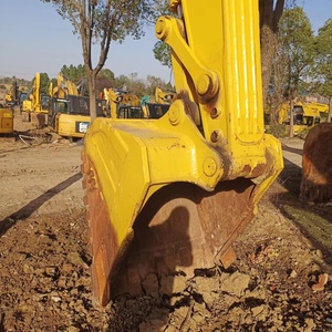Komatsu Excavadora Usada con Cubo Accesorio de 24 Toneladas para Proyectos de Construcción, 1, 2, 2, 2 - Product Image 4