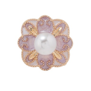 Vintage Floral imitação esmalte colar Pin Buckle para as mulheres elegante liga anti-exposição camisa pérola xale crachá chapeamento - Product Image 5