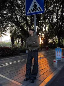 Nuovi <span class=keywords><strong>Jeans</strong></span> da <span class=keywords><strong>Uomo</strong></span> Stile Retrò Casual a <span class=keywords><strong>Gamba</strong></span> Dritta Vita Media Denim Cimosato Grezzo Lavato Larghi Pantaloni Baggy a <span class=keywords><strong>Gamba</strong></span> <span class=keywords><strong>Larga</strong></span> - Product Image 3