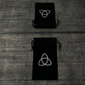 Черные бархатные экологичные мешочки для хранения украшений на шнурке для колец, серег, очков, карт Таро — хлопковый материал - Product Image 4