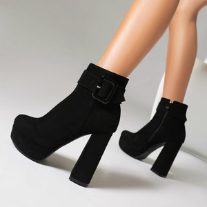Botines de Ante Negro con Punta Redonda, Tacón Grueso, Plataforma y Correa con Hebilla, Envío Directo - Product Image 2