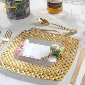 制造商定制高品质一次性塑料餐盘环保金方塑料餐具套装
