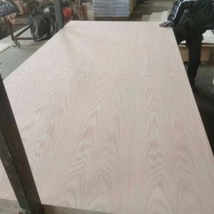 3mm, 5mm, 6mm, 9mm, 18mm Oak Ash Okoume Pine Natural <strong>Veneer</strong> Plywood <strong>Wood</strong> <strong>Veneer</strong> Faced Plywood Commercial Plywood - Product Image 3