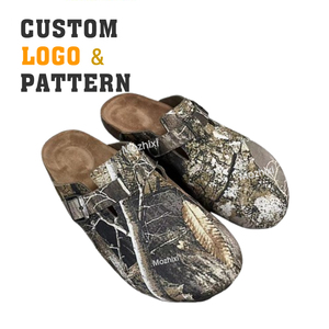 Nouveau design sabots personnalisés chaussures femmes hommes sabots <span class=keywords><strong>mules</strong></span> sabots en cuir de daim de vache plat anti-dérapant pantoufles <span class=keywords><strong>mules</strong></span> conception personnalisée - Product Image 1