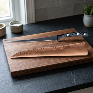 Cuchillo de Filetear Industrial de Acero de Alto Carbono Hecho a Mano con Mango de Cuerno de Carnero, Borde Serrado, Punta Caída, 12 Pulgadas de Longitud Total - Product Image 2