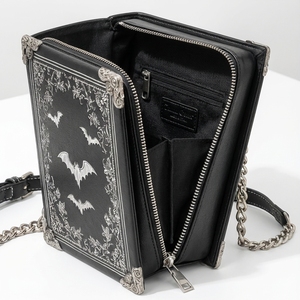 กระเป๋าถือหนัง PU ดีไซน์ค้างคาวนูนลายแบบกอธิค รูปทรงหนังสือธีมฮาโลวีนสุดพิเศษ - Product Image 1