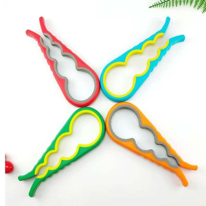 Apribottiglie 4 in 1 con Impugnatura Facile, Utensile Salva-Fortezza per Aprire Lattine, Bottiglie di Birra e Tappi a Vite, Gadget da Cucina Portatile - Product Image 4