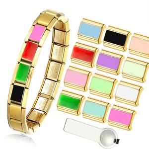 Pulsera ajustable inspirada en dibujos animados Colección Cosmic Charm Cadena chapada en oro italiano - Product Image 5