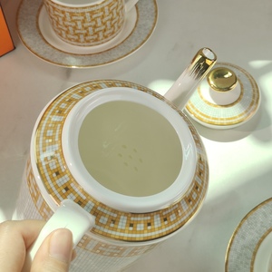 Service à café et à thé plaqué or, prix d'usine en Chine, ensemble de tasses et de soucoupes, approvisionnement en usine pour les fêtes - Product Image 2