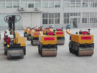 Compacteur pneumatique de chantier XP303 fiable pour le compactage des pneus sur les routes, les autoroutes, les aéroports et les ports