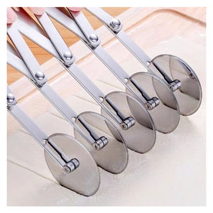 Cortador de Pizza Profesional de Acero Inoxidable Ajustable con 3/<span class=keywords><strong>5</strong></span>/7 Ruedas, Divisor de Masa, Rebanador de Pastelería para Panadería y Cocina - Product Image 1