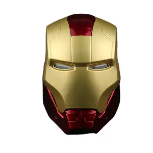Marvell Legends Series Full Scale Iron Party Man Maskes Casco eléctrico portátil Mano Puño electrónico Luz LED