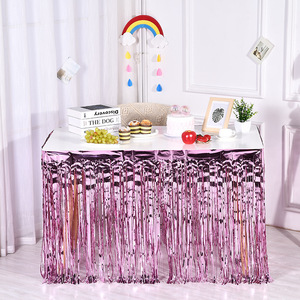 Nappes <span class=keywords><strong>de</strong></span> <span class=keywords><strong>table</strong></span> à franges métalliques, rideaux <span class=keywords><strong>de</strong></span> <span class=keywords><strong>table</strong></span> en feuille d'aluminium, rideaux en feuille d'aluminium, toiles <span class=keywords><strong>de</strong></span> fond pour fêtes, pour décorations <span class=keywords><strong>de</strong></span> mariage, d'anniversaire <span class=keywords><strong>et</strong></span> <span class=keywords><strong>de</strong></span> Noël - Product Image 1