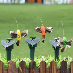 Colibrí Solar Vibrante con Movimiento de Vuelo para Decoración de Jardín - Product Image 3
